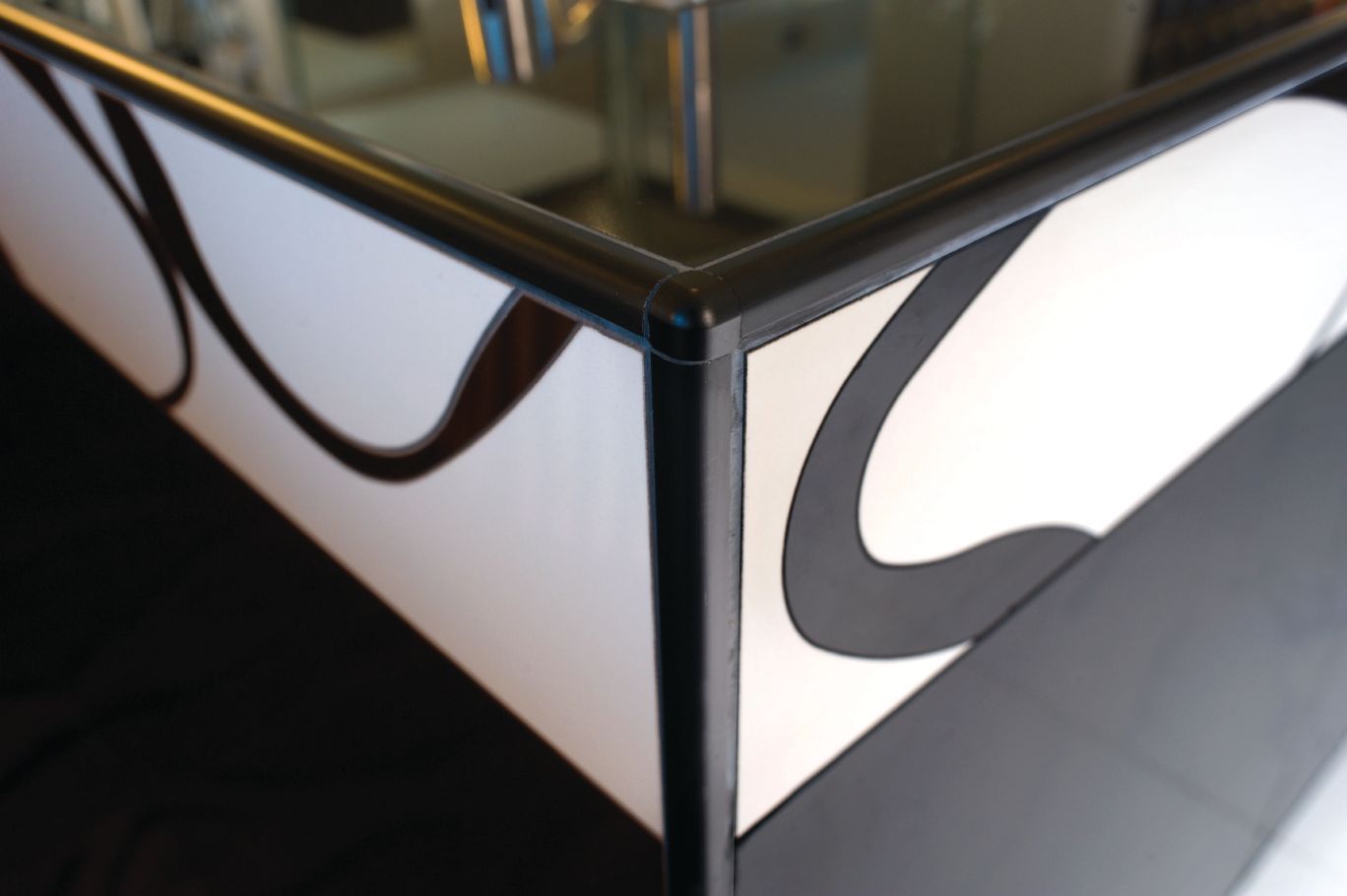 Schluter®-RONDEC Finishing and edge-protection profile with a rounded reveal surface