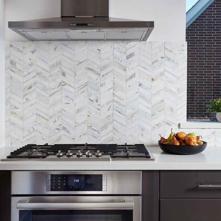 MAGMA Store & ServicesARIZONA TILE Chevron Marble Tile Calacatta16 x 10-3/8 Mesh SheetPolishedARIZONA TILE Chevron Marble Tile