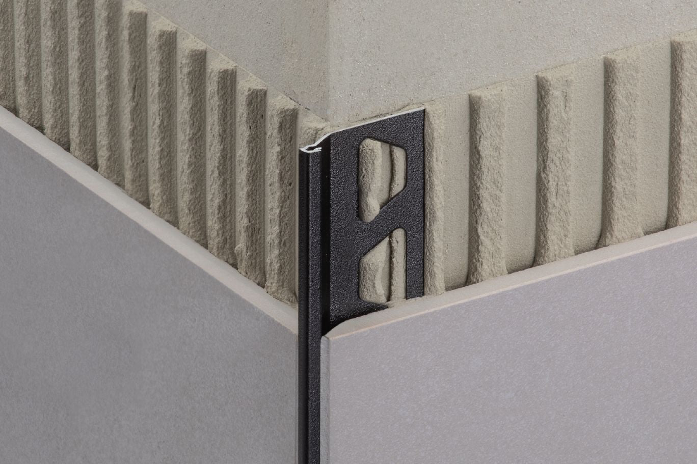 MAGMASCHLUTER SYSTEM Schluter®-FINEC-SQ Finishing and edge protection profile with a slim, squared reveal aluminumbeige11 mm (7/16")SCHLUTER SYSTEM Schluter®-FINEC-SQ Finishing and edge protection profile with a slim, squared reveal