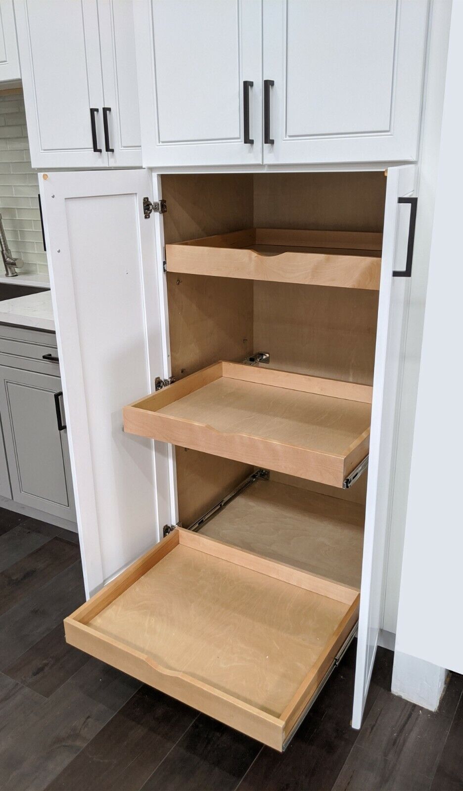 Highland CabinetsRoll Out Trays - Shaker Kitchen Cabinet WhiteROT15Roll Out Trays - Shaker Kitchen Cabinet